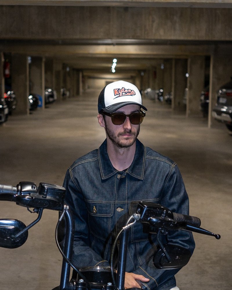 Kytone Lightning cap in white/black 